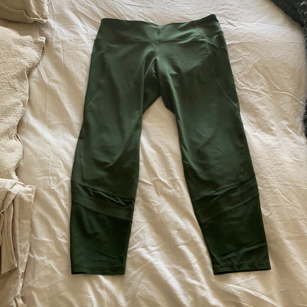 Old Navy Go-Dry Leggings